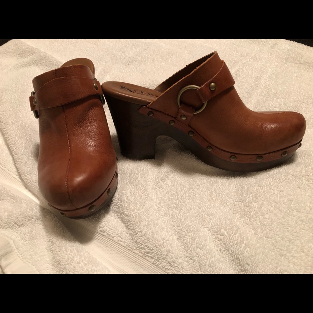 Korks clogs